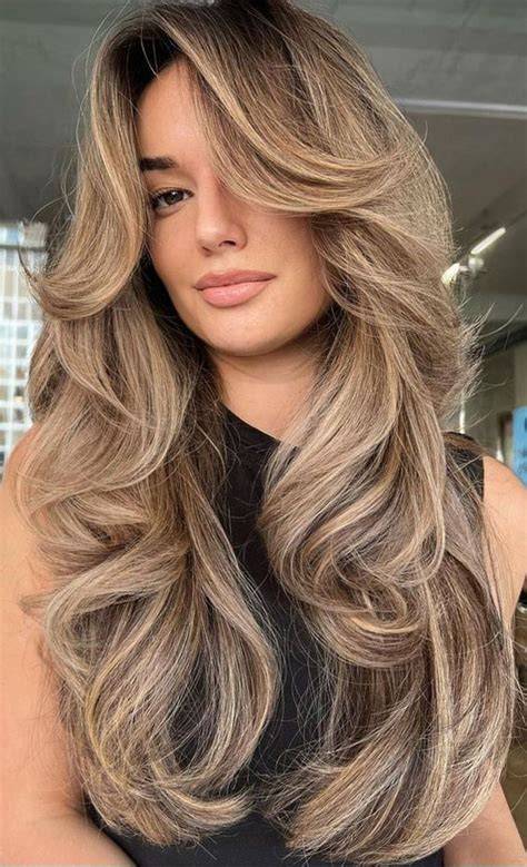 illustrative hair color for volume illusion