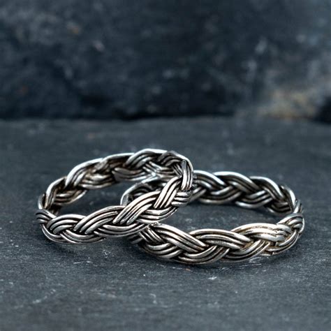 Nature inspired braided ring concept